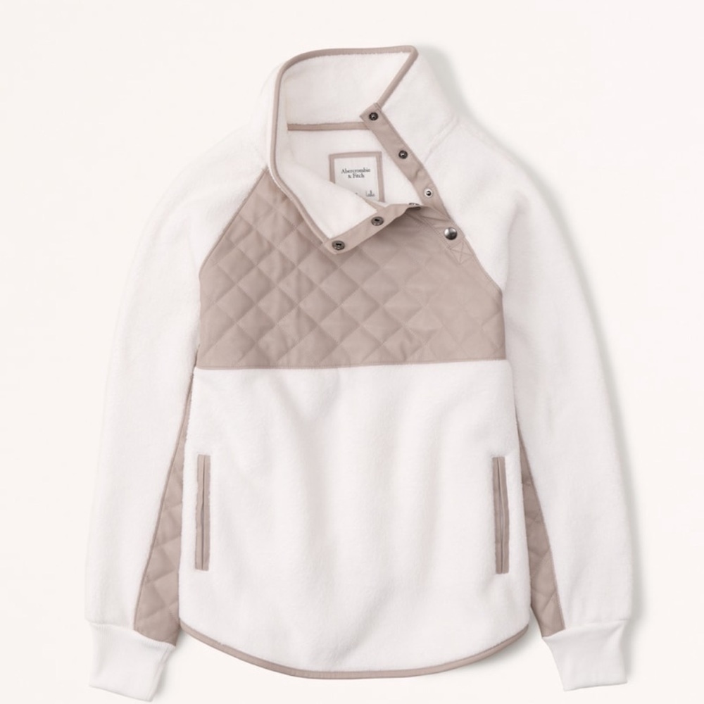 Abercrombie & Fitch Asymmetrical Snap-up Soft Fleece